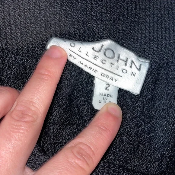 St. John Collection by Marie Gray Black Santana Knit Pleat Front Pants SZ 2 EUC - Picture 3 of 4